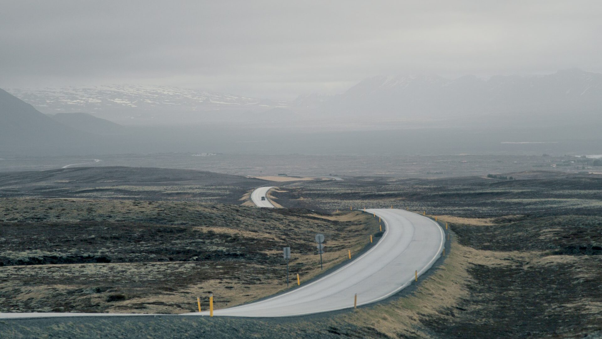 Route alpine sinueuse